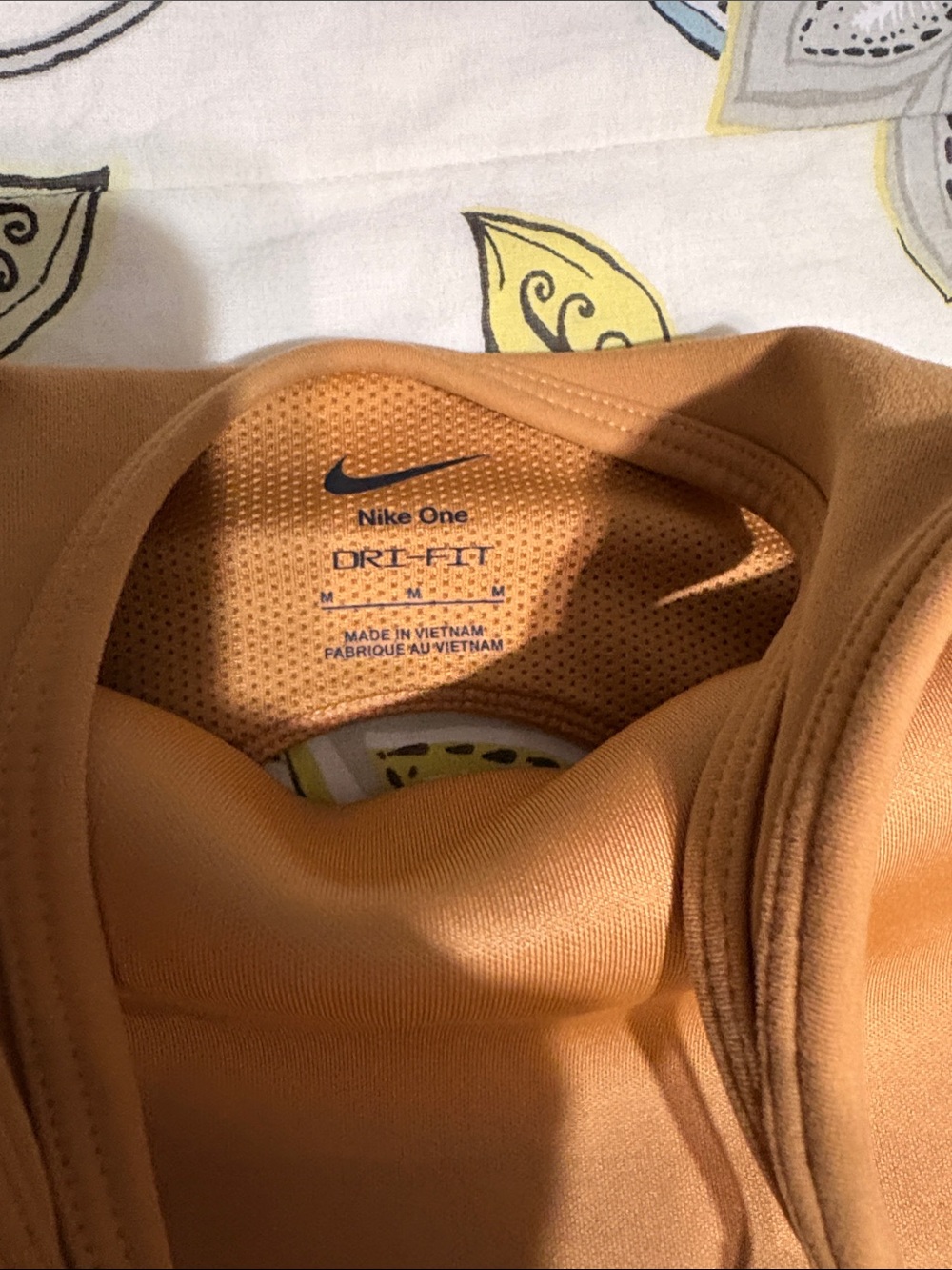 Nike - Picture 4 of 6